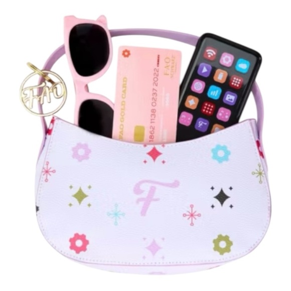 🎄CHRISTMAS GIFTS🎄 NWT-FAO SCHWARTZ-GIRLS SOHO HANDBAG WITH ACCESSORIES - Picture 1 of 9